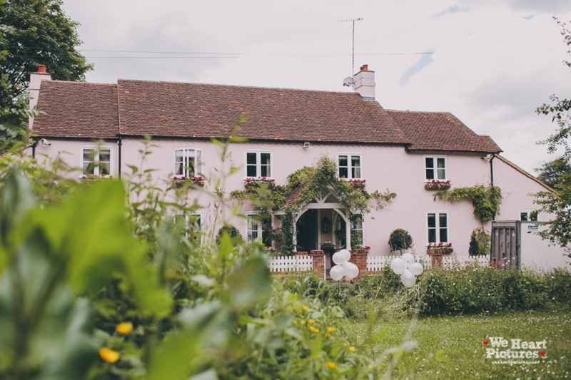Country House, Reportage of a morning on a wedding day in St albans, Ivi Hearts wedding deco, Alternative Wedding Photography In London, Pastel Tones wedding