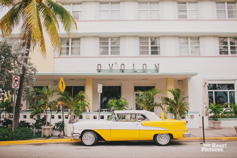 Vintage Car Miami Avalon Hotel | Destination Wedding Photographer weheartpictures.com