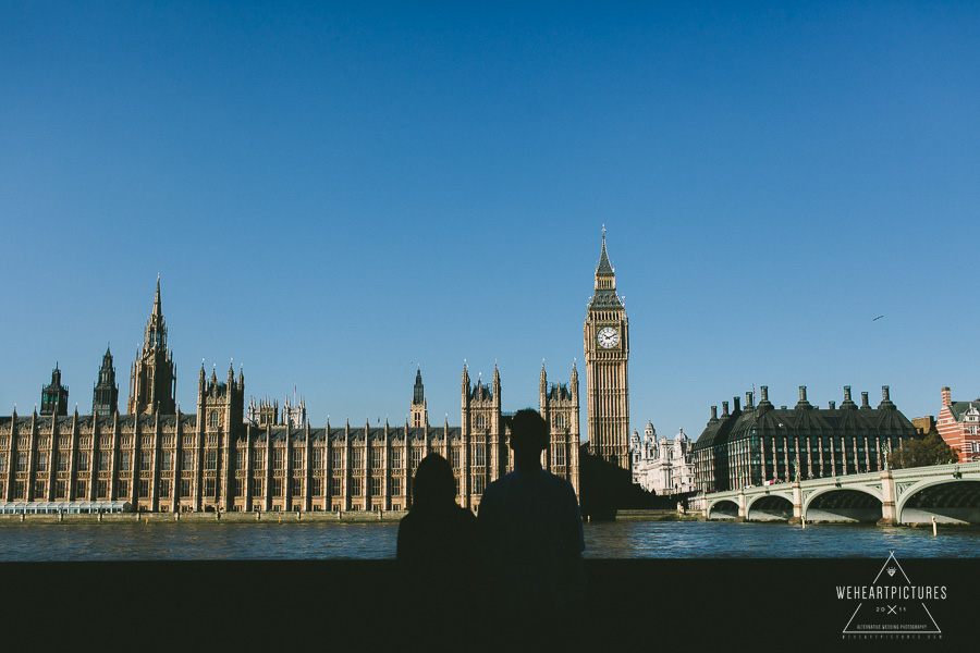 London House of Parliament, Couple in the shadow, Alternative wedding photographer in London