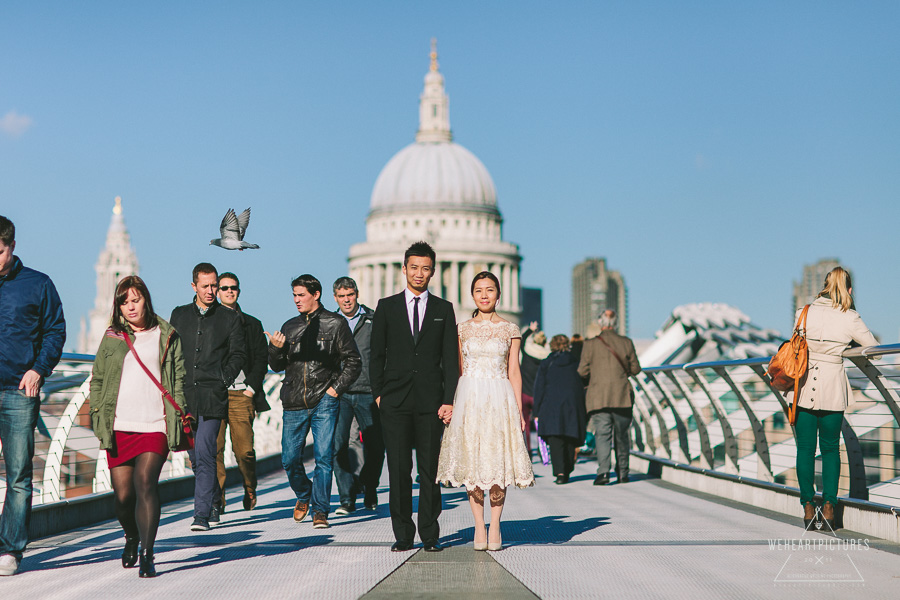 London St Paul, Millenium Bridge, Engagement Shoot, Creative Wedding Photographer