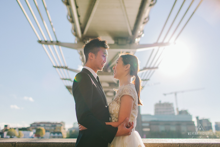 London St Paul, Millenium Bridge, Engagement Shoot, Creative Wedding Photographer