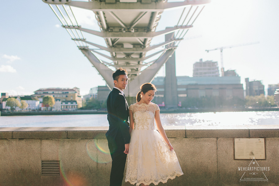 London St Paul, Millenium Bridge, Engagement Shoot, Creative Wedding Photographer