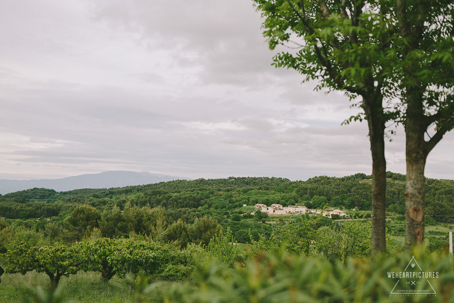 Alternative Wedding Photography in France, Provence Wedding Photos