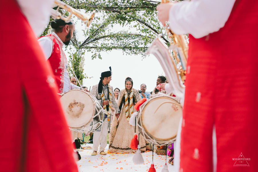 Hindu Wedding Aynhoe Park | Alternative wedding Photography