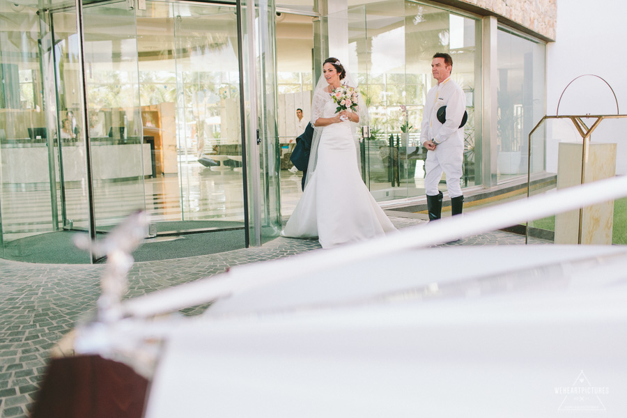 Bride Getting ready_Destination Wedding Photographer_London_Europe