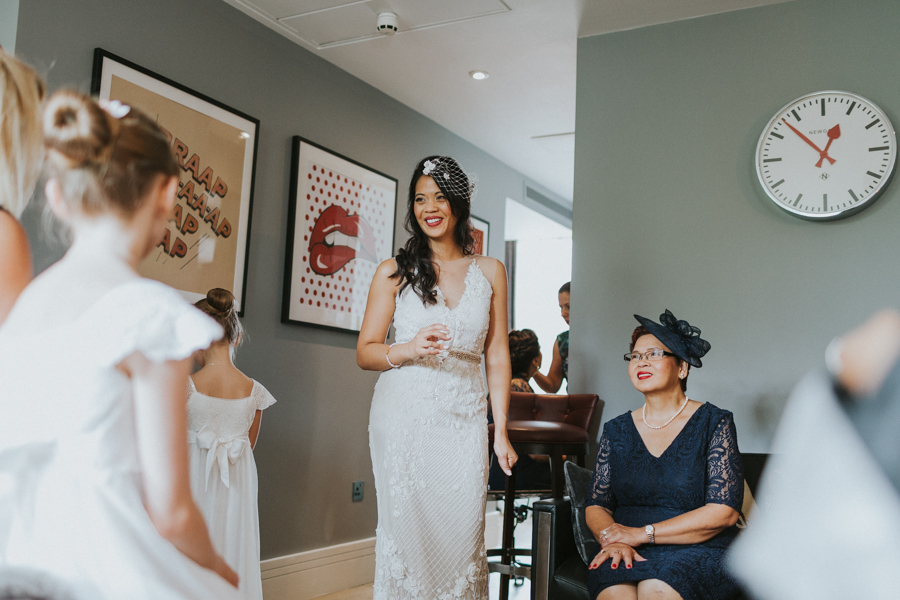 london-oyster-shed_islington-town-hall_alternative-wedding-photography
