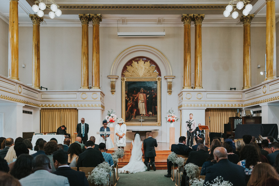 all-souls-church-langham-place-the-happenstance-alternative-wedding-photography