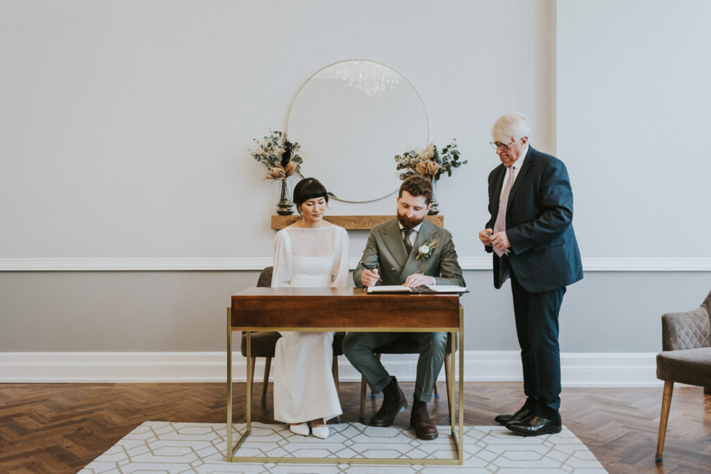 London Islington Town Hall and LARDO / Alternative Wedding Photographer